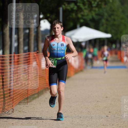 07.09.2025 - 19. Norderstedt Triathlon Michael Strokosch http://msf.ph/oto/8758845 07.09.2025 11:04:43 Laufen 100, 641 meine-sportfotos.de