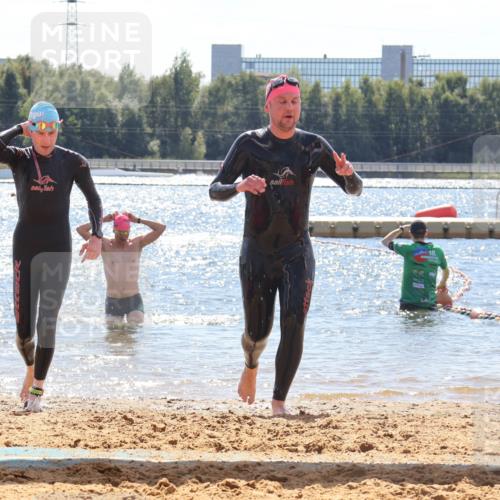 07.09.2025 - 19. Norderstedt Triathlon Luisa Fischer http://msf.ph/oto/8758874 07.09.2025 13:41:19 Schwimmen 363, 970 meine-sportfotos.de