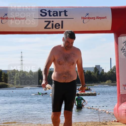 07.09.2025 - 19. Norderstedt Triathlon Luisa Fischer http://msf.ph/oto/8758877 07.09.2025 11:52:04 Schwimmen 827 meine-sportfotos.de