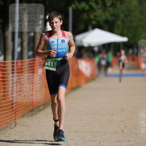07.09.2025 - 19. Norderstedt Triathlon Michael Strokosch http://msf.ph/oto/8758886 07.09.2025 11:04:44 Laufen 100, 641 meine-sportfotos.de