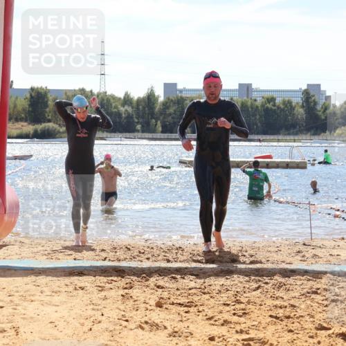 07.09.2025 - 19. Norderstedt Triathlon Luisa Fischer http://msf.ph/oto/8758893 07.09.2025 13:41:20 Schwimmen 363, 970 meine-sportfotos.de