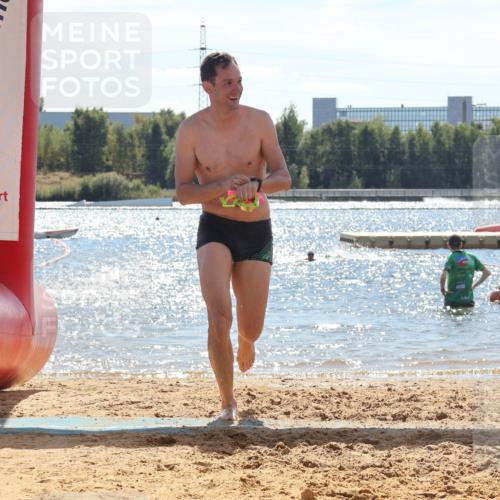 07.09.2025 - 19. Norderstedt Triathlon Luisa Fischer http://msf.ph/oto/8758944 07.09.2025 13:41:27 Schwimmen 363, 970, 1431 meine-sportfotos.de