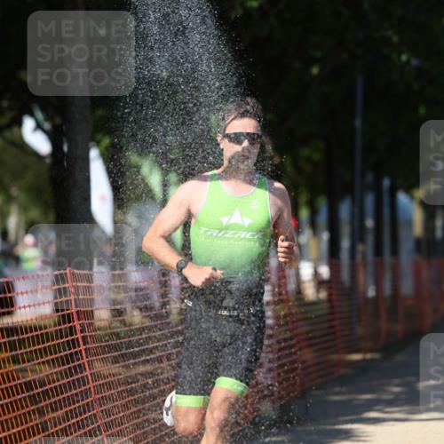 07.09.2025 - 19. Norderstedt Triathlon Michael Strokosch http://msf.ph/oto/8758947 07.09.2025 14:56:42 Laufen 962, 991, 1007 meine-sportfotos.de