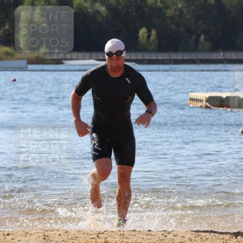 07.09.2025 - 19. Norderstedt Triathlon Luisa Fischer http://msf.ph/oto/8758951 07.09.2025 11:53:28 Schwimmen 1296 meine-sportfotos.de