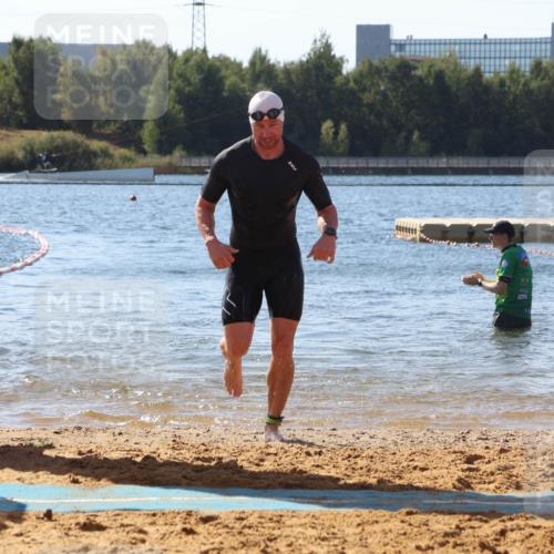 07.09.2025 - 19. Norderstedt Triathlon Luisa Fischer http://msf.ph/oto/8758960 07.09.2025 11:53:28 Schwimmen 1296 meine-sportfotos.de