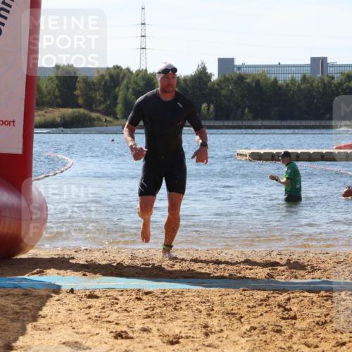 07.09.2025 - 19. Norderstedt Triathlon Luisa Fischer http://msf.ph/oto/8758972 07.09.2025 11:53:29 Schwimmen 1296 meine-sportfotos.de