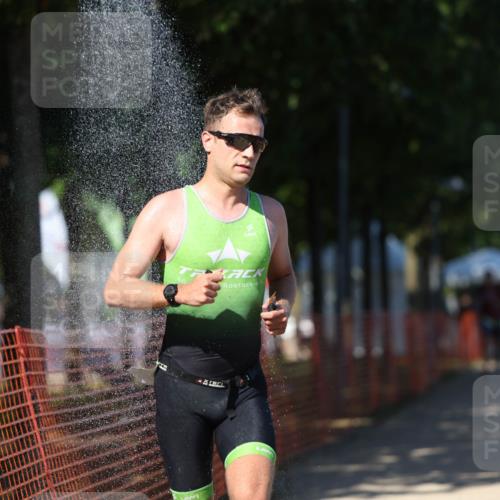 07.09.2025 - 19. Norderstedt Triathlon Michael Strokosch http://msf.ph/oto/8758973 07.09.2025 14:56:42 Laufen 962, 991, 1007 meine-sportfotos.de