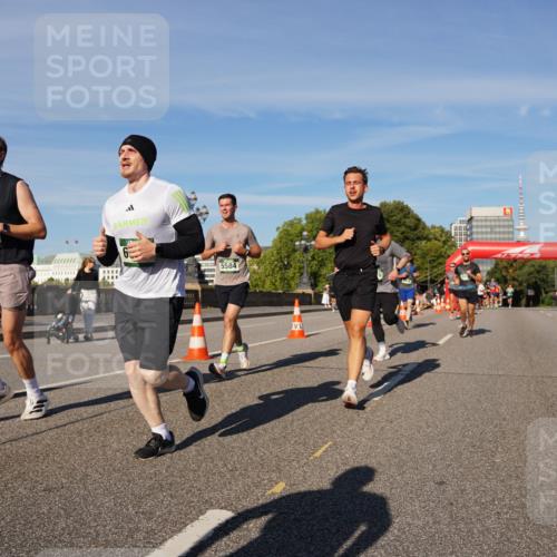 07.09.2025 - BARMER Alsterlauf Yannick Fuchs http://msf.ph/oto/8759010 07.09.2025 09:39:20 Laufen 1865, 5584 meine-sportfotos.de