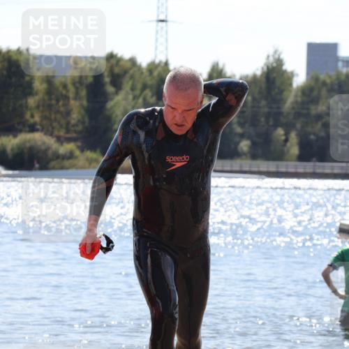 07.09.2025 - 19. Norderstedt Triathlon Luisa Fischer http://msf.ph/oto/8759030 07.09.2025 13:45:18 Schwimmen 391 meine-sportfotos.de