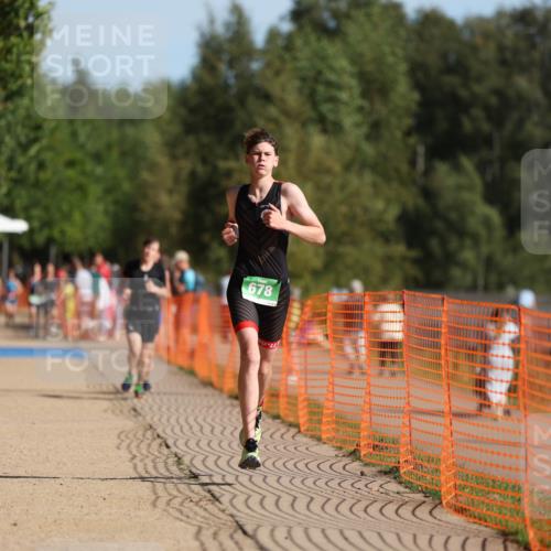 07.09.2025 - 19. Norderstedt Triathlon Michael Strokosch http://msf.ph/oto/8759047 07.09.2025 10:44:30 Laufen 678 meine-sportfotos.de