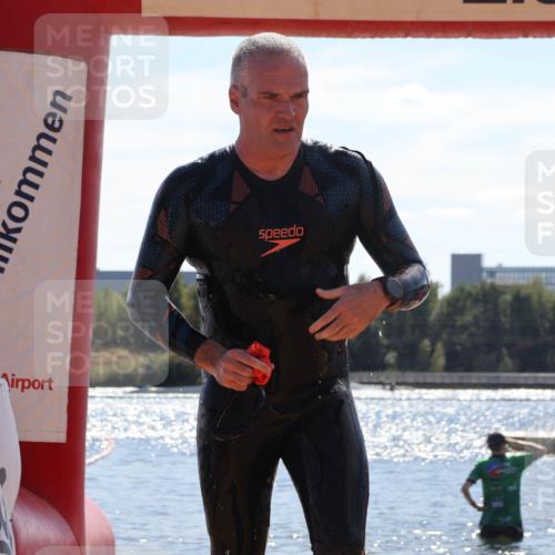 07.09.2025 - 19. Norderstedt Triathlon Luisa Fischer http://msf.ph/oto/8759074 07.09.2025 13:45:22 Schwimmen 391 meine-sportfotos.de