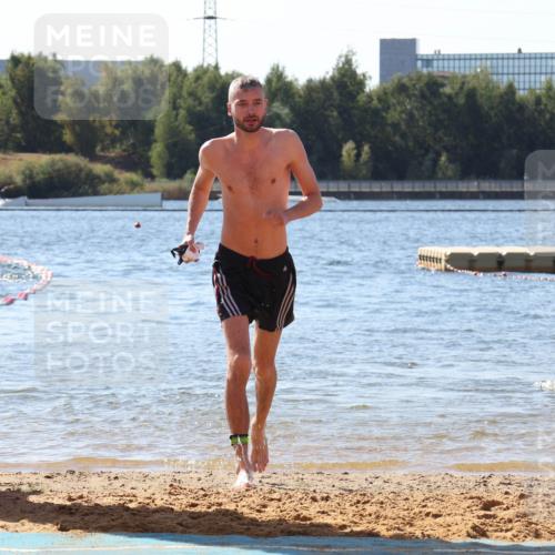 07.09.2025 - 19. Norderstedt Triathlon Luisa Fischer http://msf.ph/oto/8759078 07.09.2025 11:58:27 Schwimmen  meine-sportfotos.de