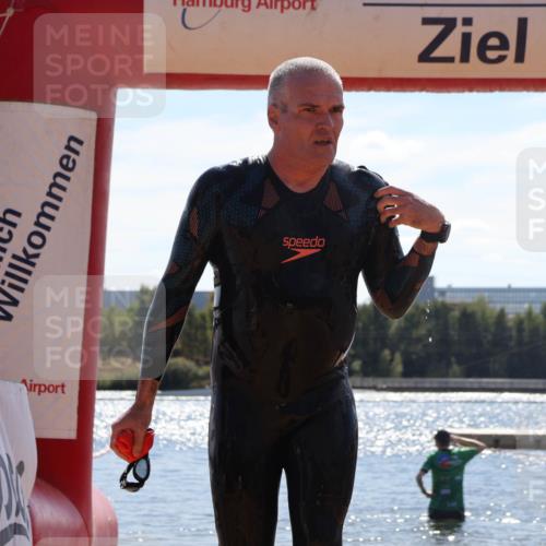 07.09.2025 - 19. Norderstedt Triathlon Luisa Fischer http://msf.ph/oto/8759081 07.09.2025 13:45:22 Schwimmen 391 meine-sportfotos.de