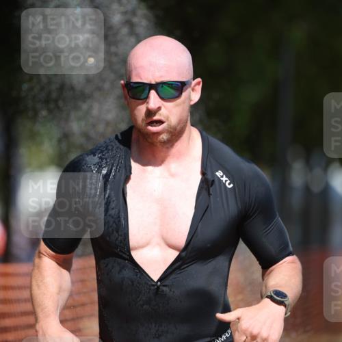07.09.2025 - 19. Norderstedt Triathlon Michael Strokosch http://msf.ph/oto/8759090 07.09.2025 12:52:14 Laufen 218, 282, 1296 meine-sportfotos.de