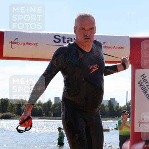 07.09.2025 - 19. Norderstedt Triathlon Luisa Fischer http://msf.ph/oto/8759104 07.09.2025 13:45:23 Schwimmen 391 meine-sportfotos.de
