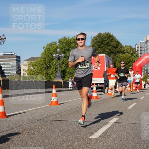 07.09.2025 - BARMER Alsterlauf Yannick Fuchs http://msf.ph/oto/8759113 07.09.2025 09:39:23 Laufen 5141, 3790, 3412 meine-sportfotos.de