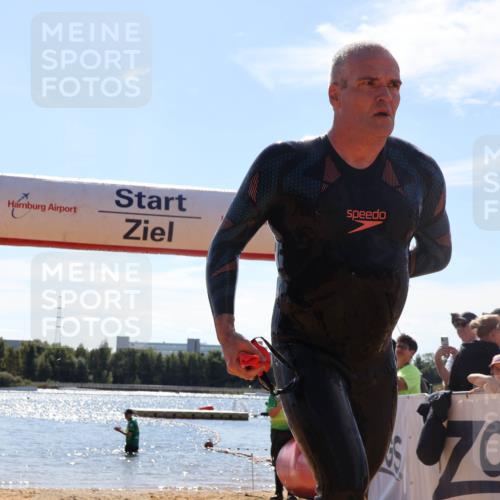 07.09.2025 - 19. Norderstedt Triathlon Luisa Fischer http://msf.ph/oto/8759115 07.09.2025 13:45:24 Schwimmen 391 meine-sportfotos.de