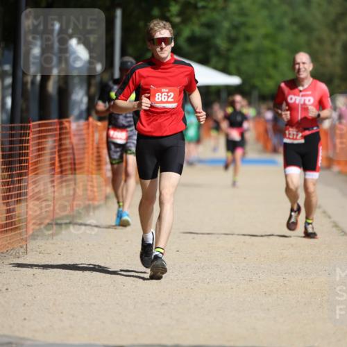 07.09.2025 - 19. Norderstedt Triathlon Michael Strokosch http://msf.ph/oto/8759127 07.09.2025 12:05:54 Laufen 237, 815, 862, 1225, 1265, 1372 meine-sportfotos.de