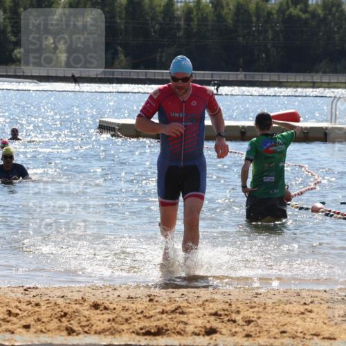 07.09.2025 - 19. Norderstedt Triathlon Luisa Fischer http://msf.ph/oto/8759138 07.09.2025 13:46:37 Schwimmen 1019 meine-sportfotos.de