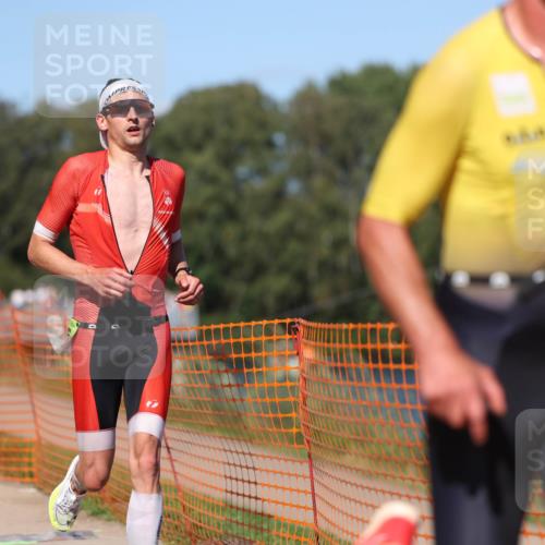07.09.2025 - 19. Norderstedt Triathlon Michael Strokosch http://msf.ph/oto/8759142 07.09.2025 14:56:53 Laufen 959, 962, 971, 975, 1031 meine-sportfotos.de