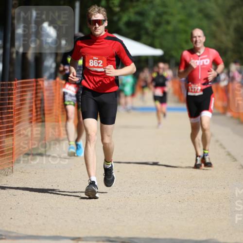 07.09.2025 - 19. Norderstedt Triathlon Michael Strokosch http://msf.ph/oto/8759146 07.09.2025 12:05:54 Laufen 237, 815, 862, 1225, 1265, 1372 meine-sportfotos.de
