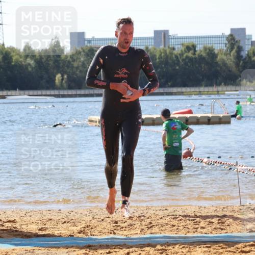 07.09.2025 - 19. Norderstedt Triathlon Luisa Fischer http://msf.ph/oto/8759159 07.09.2025 12:03:37 Schwimmen 212 meine-sportfotos.de