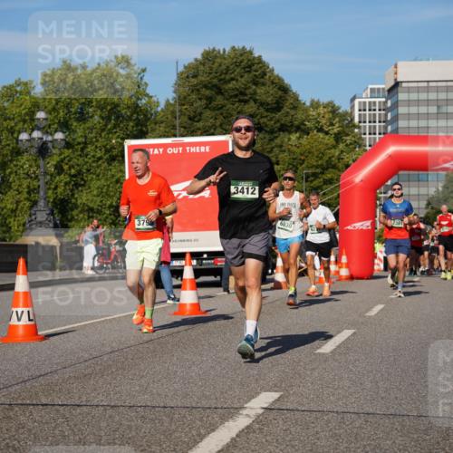 07.09.2025 - BARMER Alsterlauf Yannick Fuchs http://msf.ph/oto/8759166 07.09.2025 09:39:25 Laufen 379, 3412, 6030, 2381 meine-sportfotos.de
