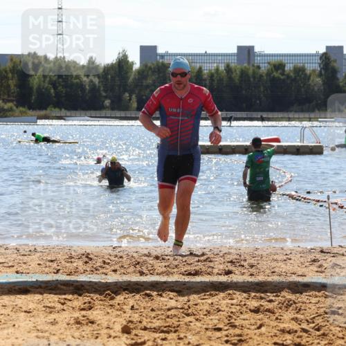 07.09.2025 - 19. Norderstedt Triathlon Luisa Fischer http://msf.ph/oto/8759169 07.09.2025 13:46:39 Schwimmen 1019 meine-sportfotos.de