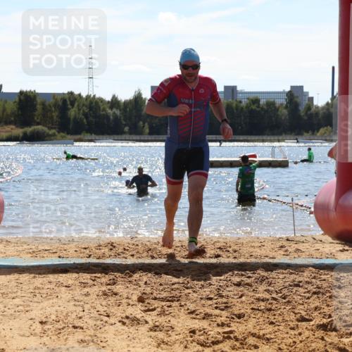 07.09.2025 - 19. Norderstedt Triathlon Luisa Fischer http://msf.ph/oto/8759185 07.09.2025 13:46:41 Schwimmen 1019 meine-sportfotos.de