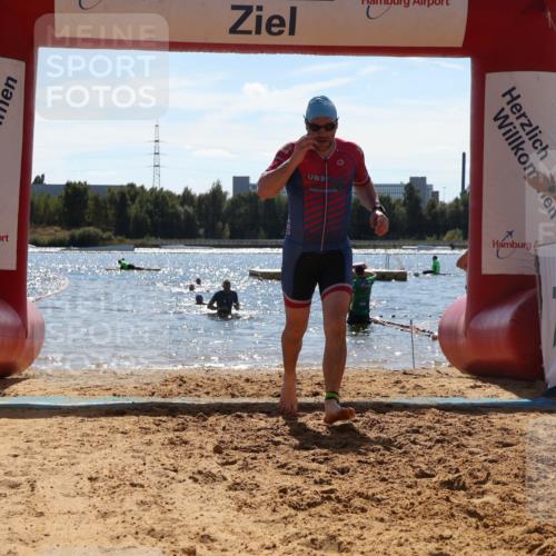 07.09.2025 - 19. Norderstedt Triathlon Luisa Fischer http://msf.ph/oto/8759197 07.09.2025 13:46:41 Schwimmen 1019 meine-sportfotos.de