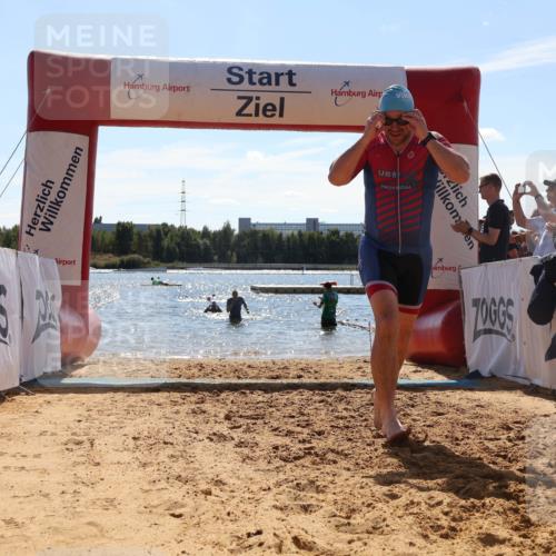 07.09.2025 - 19. Norderstedt Triathlon Luisa Fischer http://msf.ph/oto/8759207 07.09.2025 13:46:42 Schwimmen 1019 meine-sportfotos.de