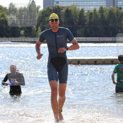 07.09.2025 - 19. Norderstedt Triathlon Luisa Fischer http://msf.ph/oto/8759212 07.09.2025 13:46:52 Schwimmen 1019, 1478 meine-sportfotos.de