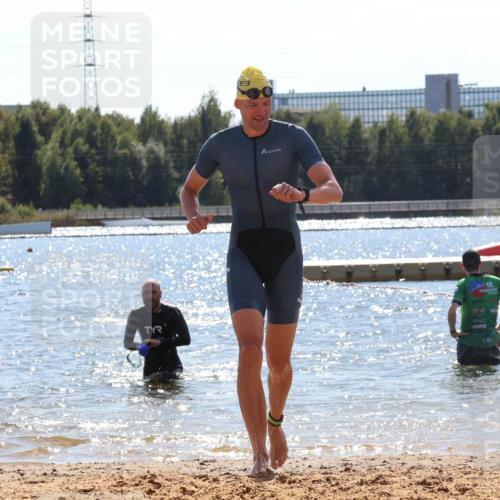 07.09.2025 - 19. Norderstedt Triathlon Luisa Fischer http://msf.ph/oto/8759225 07.09.2025 13:46:54 Schwimmen 1478 meine-sportfotos.de
