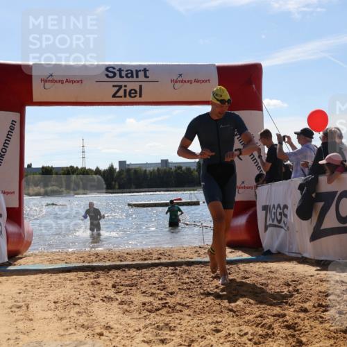 07.09.2025 - 19. Norderstedt Triathlon Luisa Fischer http://msf.ph/oto/8759260 07.09.2025 13:46:57 Schwimmen 395, 1478 meine-sportfotos.de
