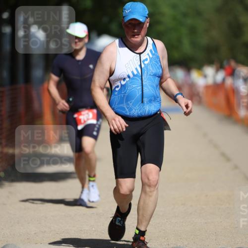 07.09.2025 - 19. Norderstedt Triathlon Michael Strokosch http://msf.ph/oto/8759269 07.09.2025 12:52:22 Laufen 282, 700, 1371 meine-sportfotos.de
