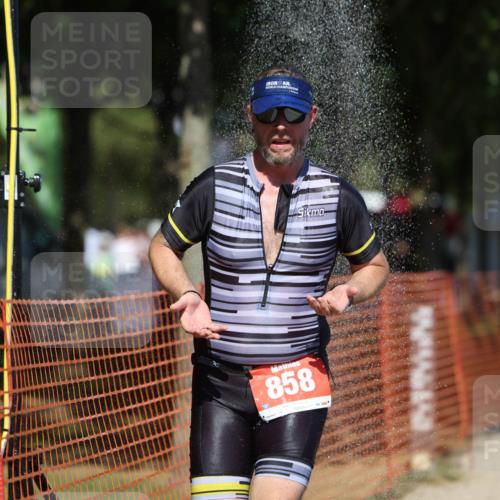 07.09.2025 - 19. Norderstedt Triathlon Michael Strokosch http://msf.ph/oto/8759274 07.09.2025 13:14:42 Laufen 176, 858 meine-sportfotos.de