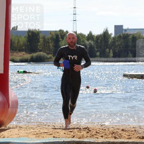 07.09.2025 - 19. Norderstedt Triathlon Luisa Fischer http://msf.ph/oto/8759283 07.09.2025 13:47:02 Schwimmen 395, 1478 meine-sportfotos.de