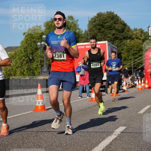 07.09.2025 - BARMER Alsterlauf Yannick Fuchs http://msf.ph/oto/8759289 07.09.2025 09:39:29 Laufen 6237, 2381, 4354, 6096, 527, 340 meine-sportfotos.de