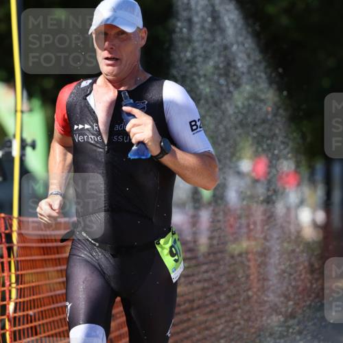 07.09.2025 - 19. Norderstedt Triathlon Michael Strokosch http://msf.ph/oto/8759296 07.09.2025 14:57:01 Laufen 971 meine-sportfotos.de