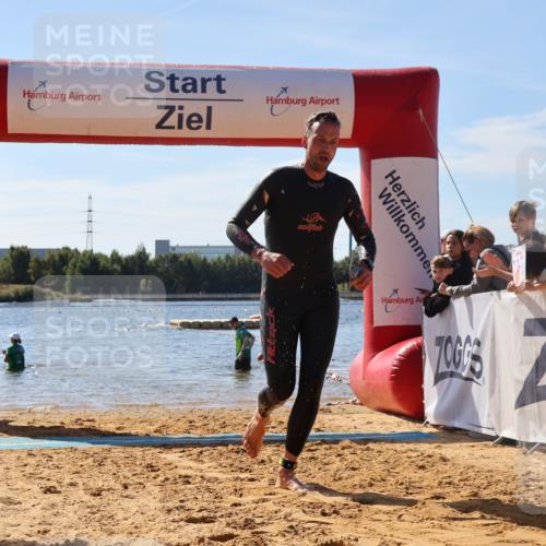 07.09.2025 - 19. Norderstedt Triathlon Luisa Fischer http://msf.ph/oto/8759318 07.09.2025 12:03:40 Schwimmen 212 meine-sportfotos.de