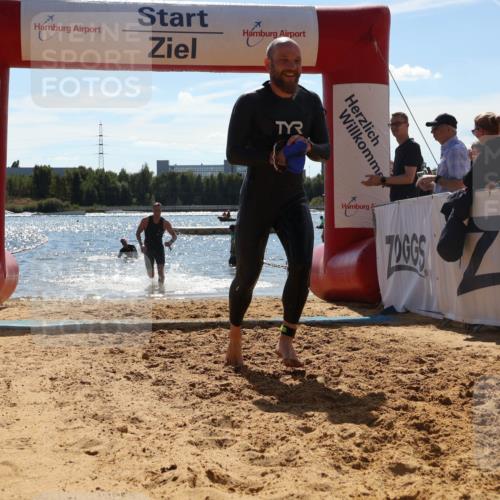 07.09.2025 - 19. Norderstedt Triathlon Luisa Fischer http://msf.ph/oto/8759362 07.09.2025 13:47:15 Schwimmen 395, 1408 meine-sportfotos.de