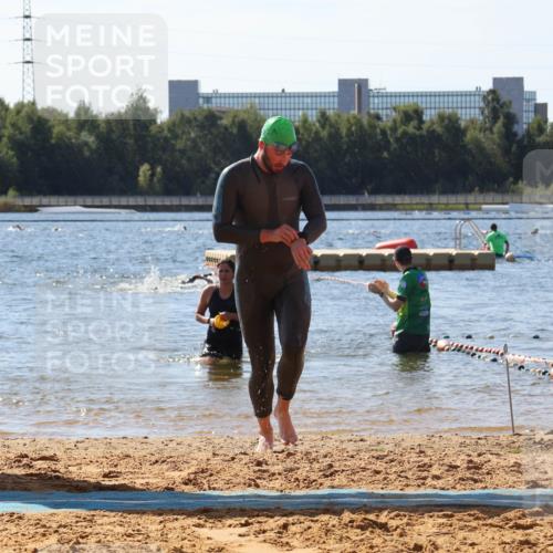 07.09.2025 - 19. Norderstedt Triathlon Luisa Fischer http://msf.ph/oto/8759372 07.09.2025 12:04:22 Schwimmen 732 meine-sportfotos.de