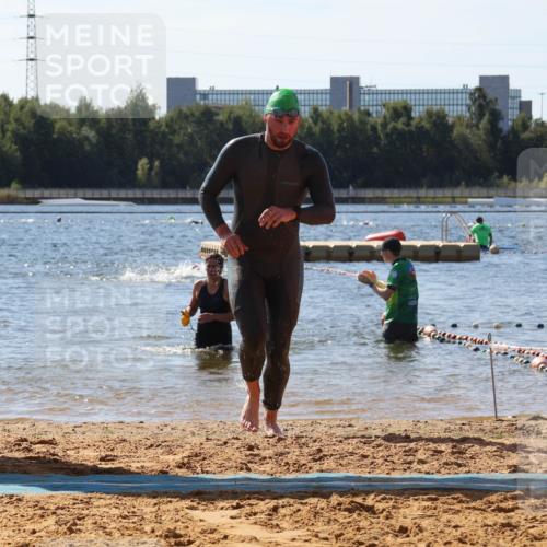 07.09.2025 - 19. Norderstedt Triathlon Luisa Fischer http://msf.ph/oto/8759382 07.09.2025 12:04:23 Schwimmen 732 meine-sportfotos.de