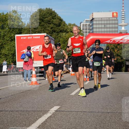 07.09.2025 - BARMER Alsterlauf Yannick Fuchs http://msf.ph/oto/8759395 07.09.2025 09:39:32 Laufen 4250, 2487, 5340 meine-sportfotos.de