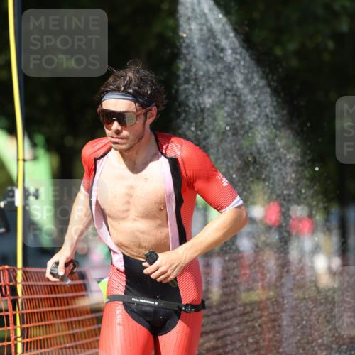 07.09.2025 - 19. Norderstedt Triathlon Michael Strokosch http://msf.ph/oto/8759404 07.09.2025 14:57:13 Laufen 974 meine-sportfotos.de