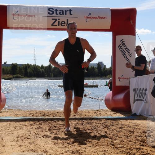 07.09.2025 - 19. Norderstedt Triathlon Luisa Fischer http://msf.ph/oto/8759405 07.09.2025 13:47:19 Schwimmen 1408 meine-sportfotos.de