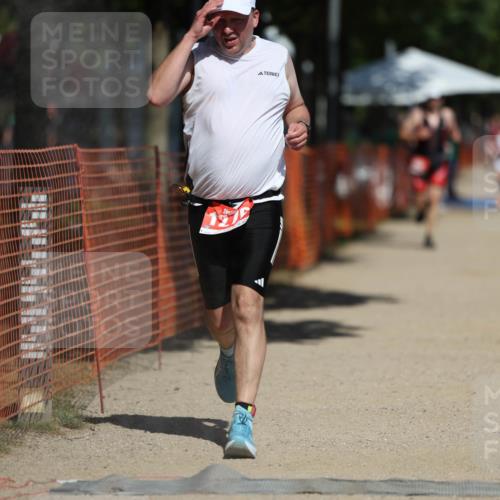 07.09.2025 - 19. Norderstedt Triathlon Michael Strokosch http://msf.ph/oto/8759407 07.09.2025 12:52:37 Laufen 1276 meine-sportfotos.de