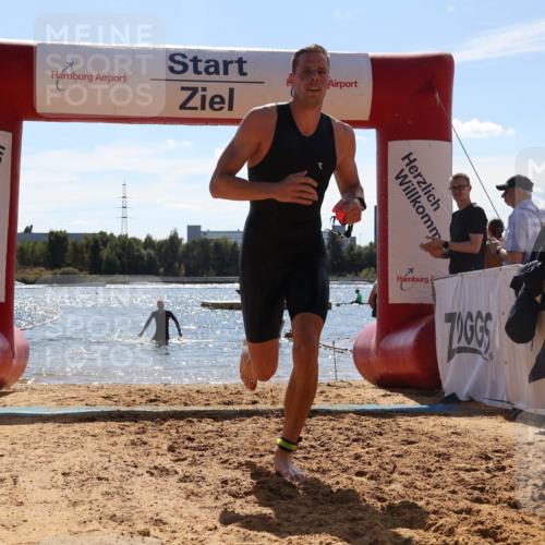 07.09.2025 - 19. Norderstedt Triathlon Luisa Fischer http://msf.ph/oto/8759410 07.09.2025 13:47:19 Schwimmen 1408 meine-sportfotos.de