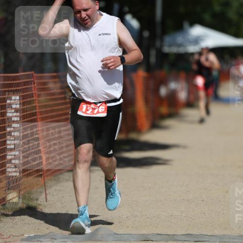 07.09.2025 - 19. Norderstedt Triathlon Michael Strokosch http://msf.ph/oto/8759418 07.09.2025 12:52:37 Laufen 1276 meine-sportfotos.de