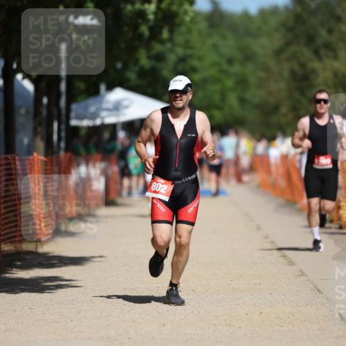 07.09.2025 - 19. Norderstedt Triathlon Michael Strokosch http://msf.ph/oto/8759448 07.09.2025 12:52:43 Laufen 802, 1359 meine-sportfotos.de